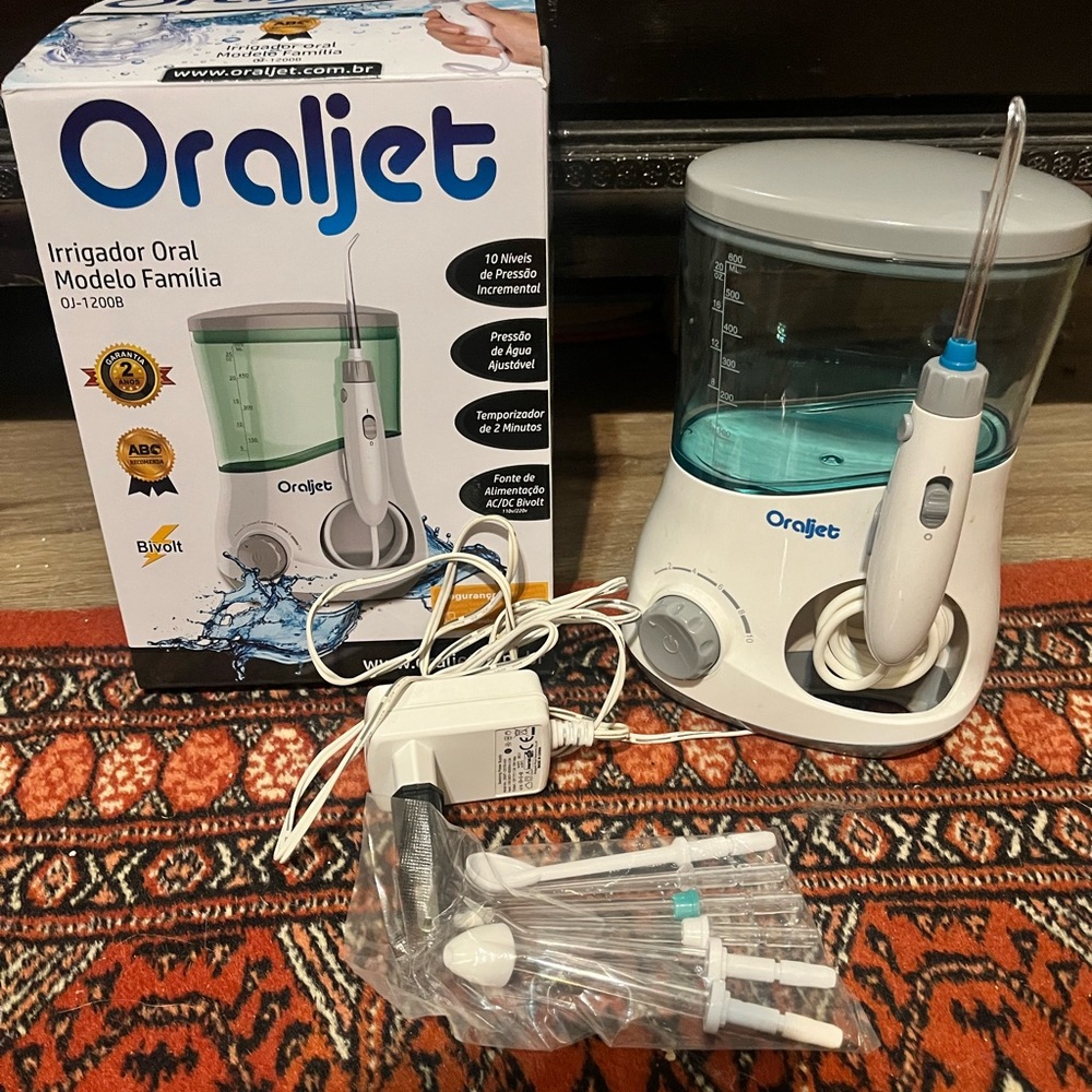 Oraljet Oral Irrigator with Accessories